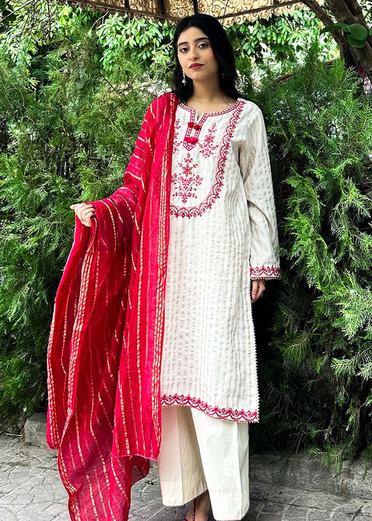 3-Piece Off-White Lawn with Tilla Work